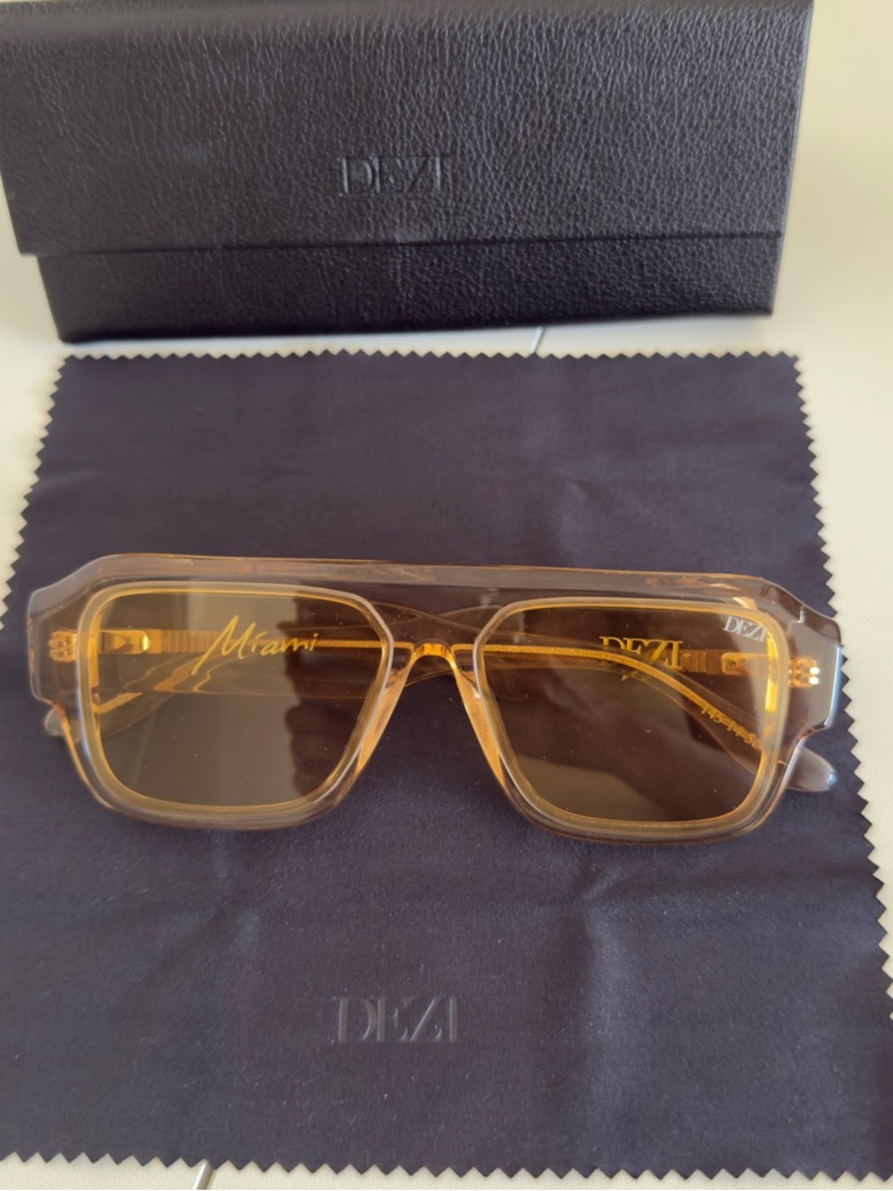 NEW DEZI Amber Transparent MIAMI Rectangular Sunglasses with Brown Lenses